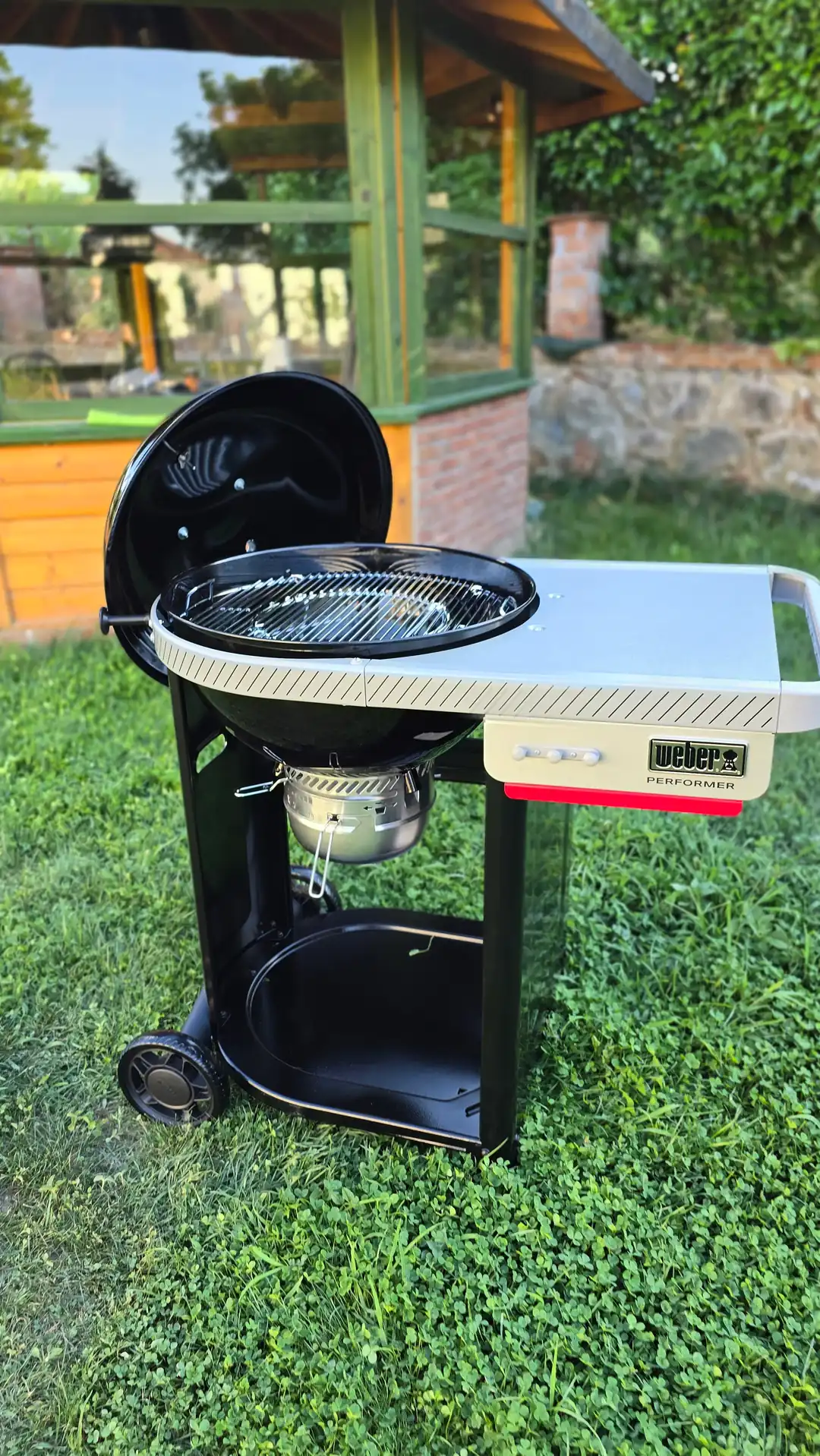 Weber Mangal Seçim Rehberi: Hangi Weber BBQ Modeli Size Uygun?